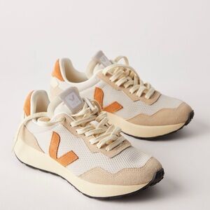 Veja Paulistana Sneakers in Natural/Umber NEW